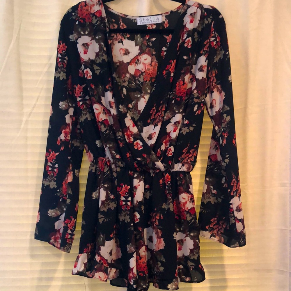 STELLA LAGUNA BEACH long sleeved romper, size M